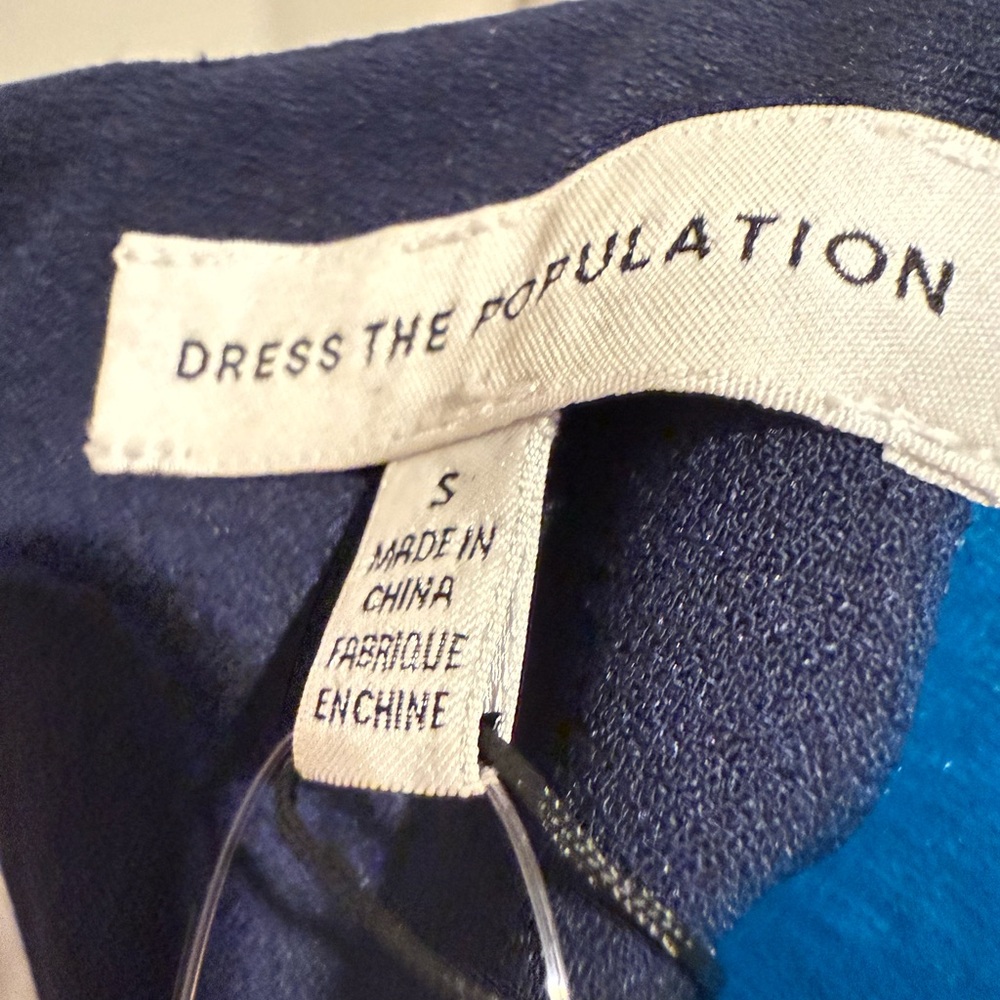 NWT-Dress the Population Navy V-Neck Cocktail Dress - Picture 6 of 7